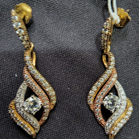 Elegant rg yg on SS earrings - Picture 2 of 3